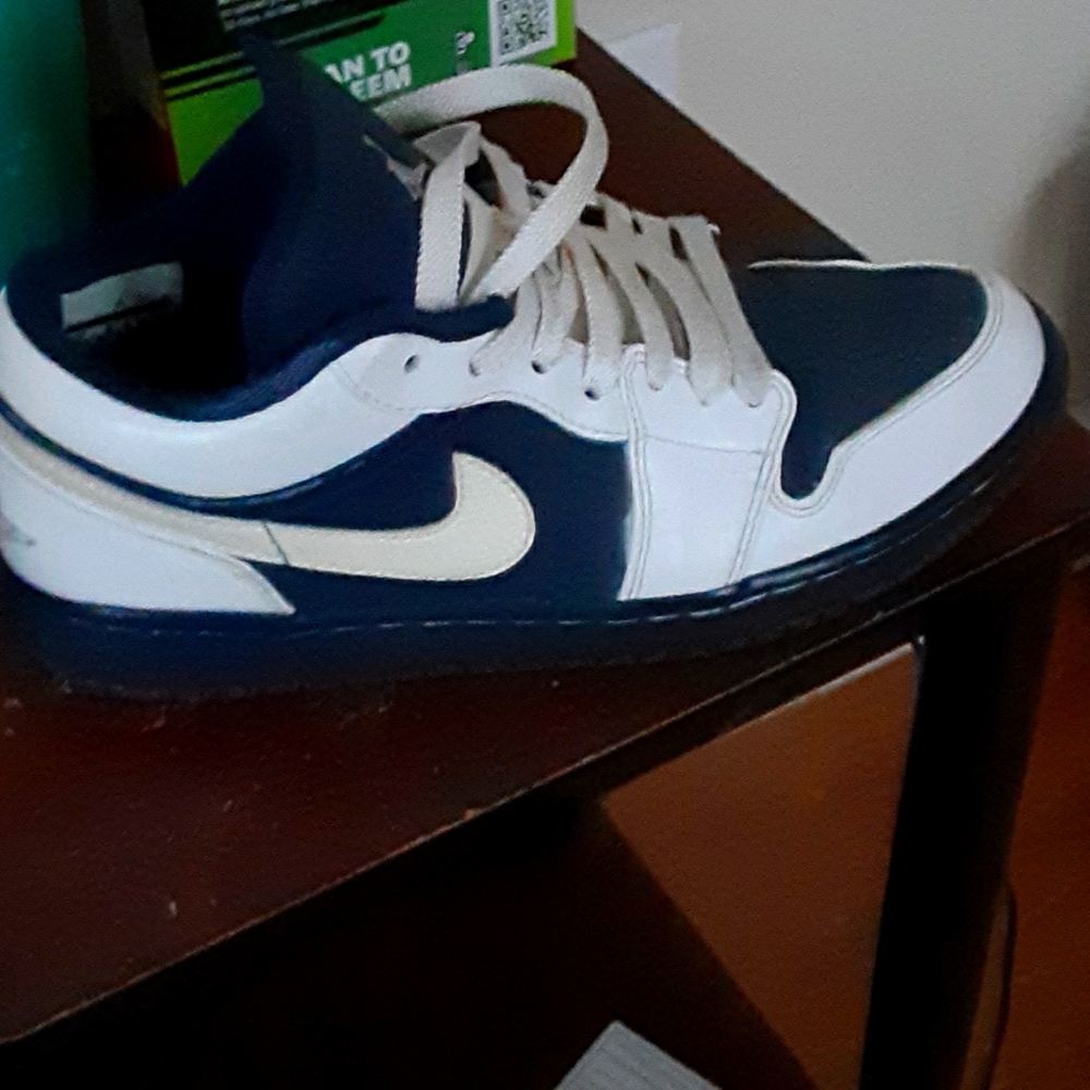 Nike Air Jordan 1